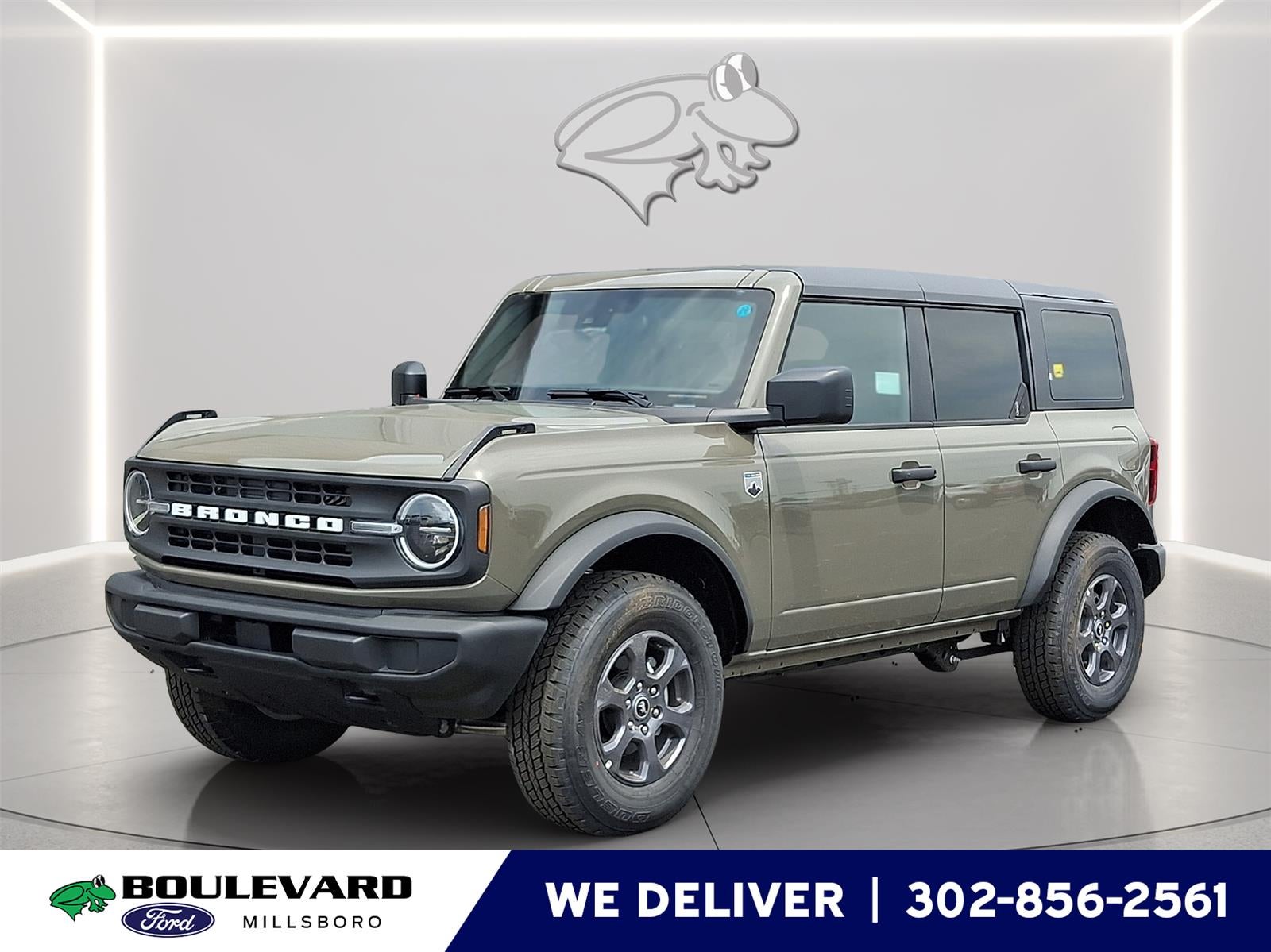 2025 Ford Bronco Big Bend in Marsh Gray — front three-quarter view