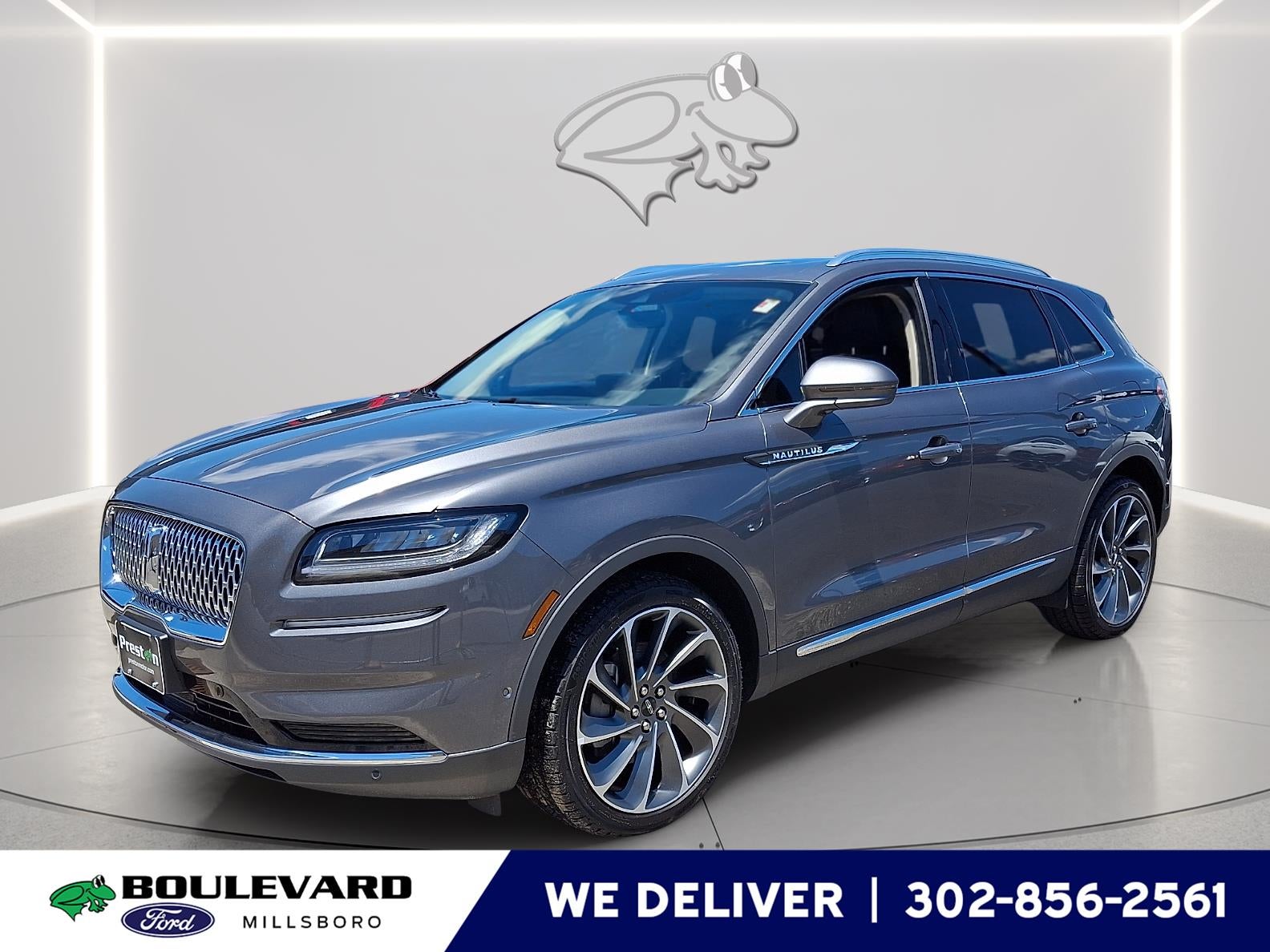 2023 Lincoln Nautilus Reserve in Asher Gray Metallic Clearcoat — front three-quarter view