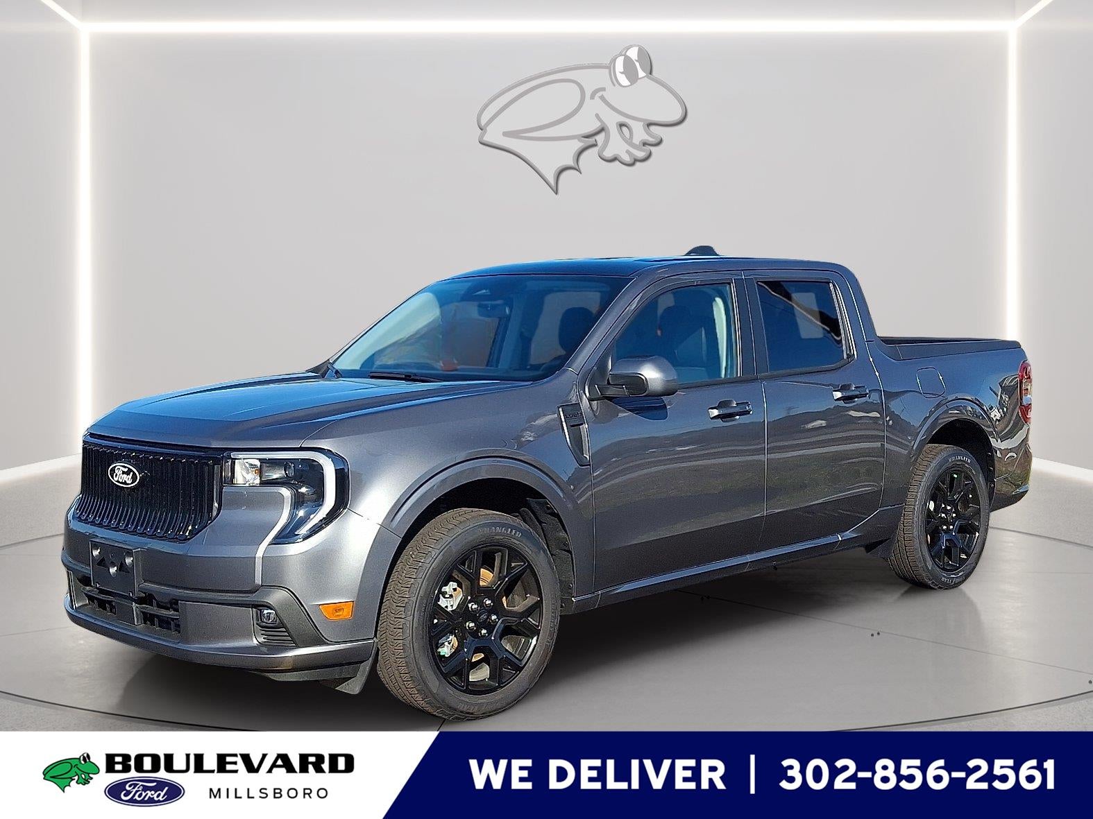 2025 Ford Maverick Lobo in Carbonized Gray Metallic — front three-quarter view
